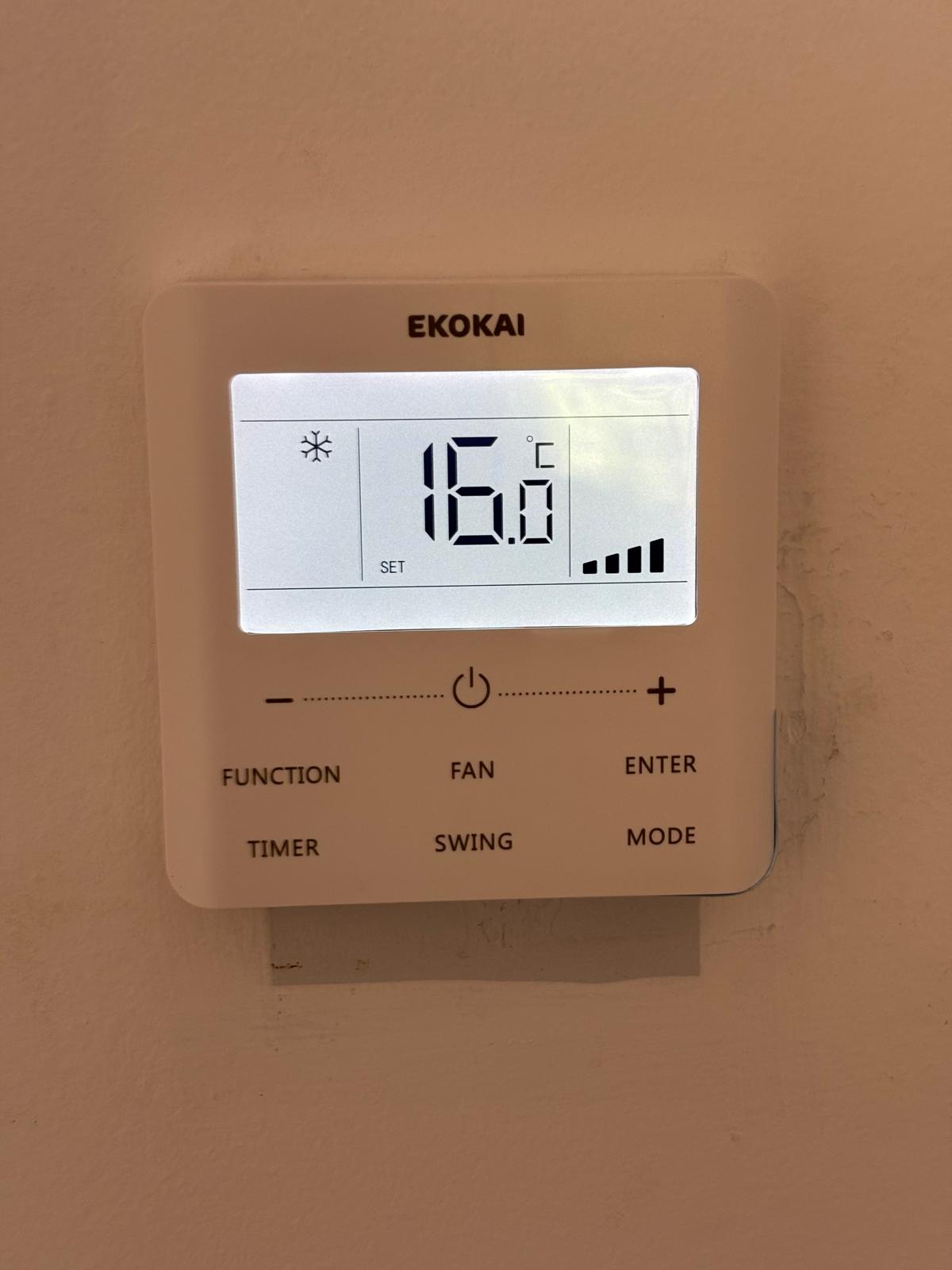 Modern Thermostat Smart Home Climate Control